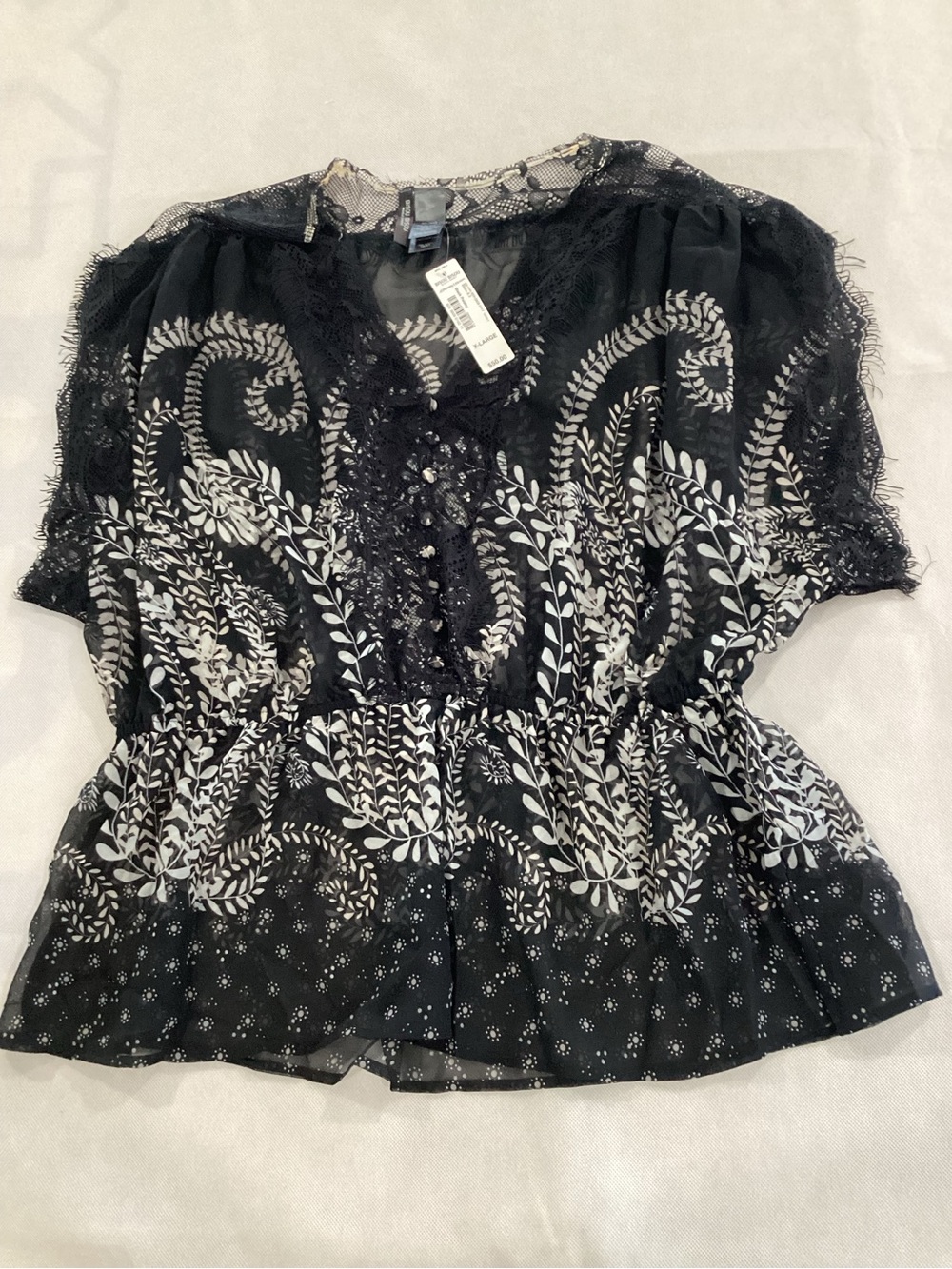 Bisou Bisou Black and White Botanical Lace Peplum Blouse size XL 9/20
